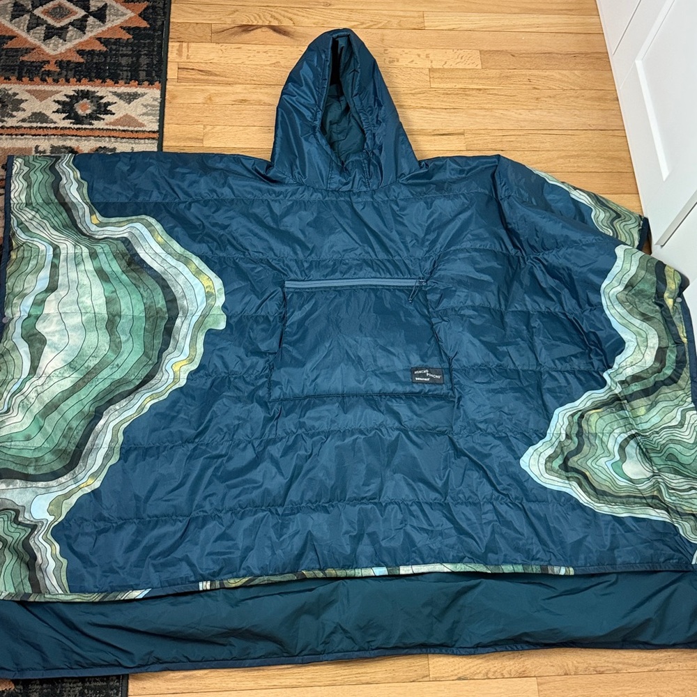 NWT Therm-A-Rest Honcho Poncho camping blanket poncho water resistant - Picture 2 of 14